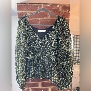 ASTR The Label Ditsy Floral Top Blouse Womens Small Romantic Date Night Holiday